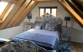 Little Barn Ideal For Short Stays
